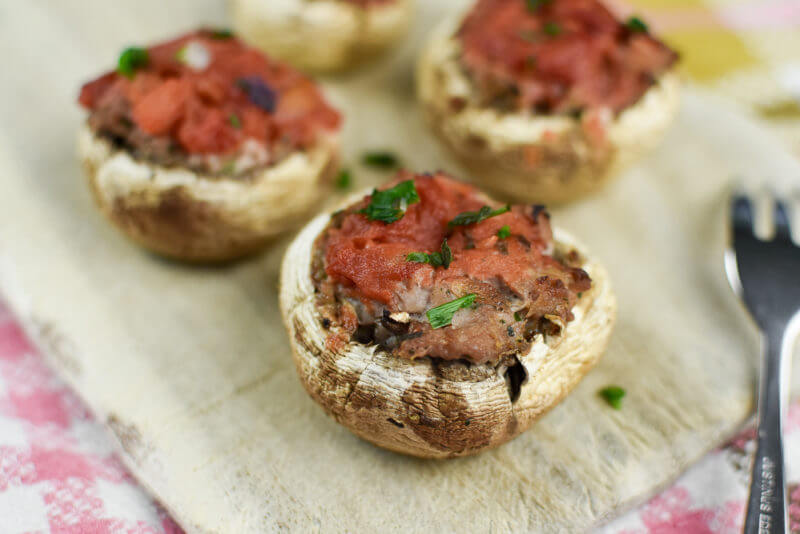 Champignons gefüllt mit Putenhack | FitnessFoodie.de