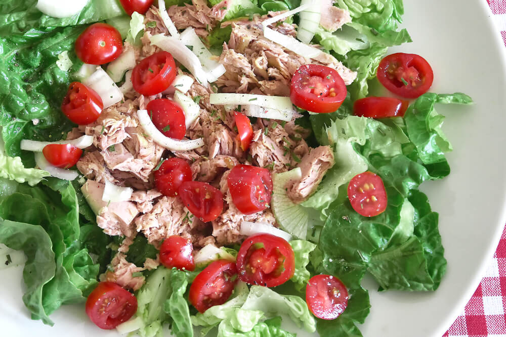 Leichter Thunfisch-Salat (High Protein, Low Carb) | FitnessFoodie.de